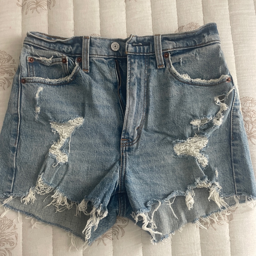 New without tags Abercrombie Jean shorts size 25